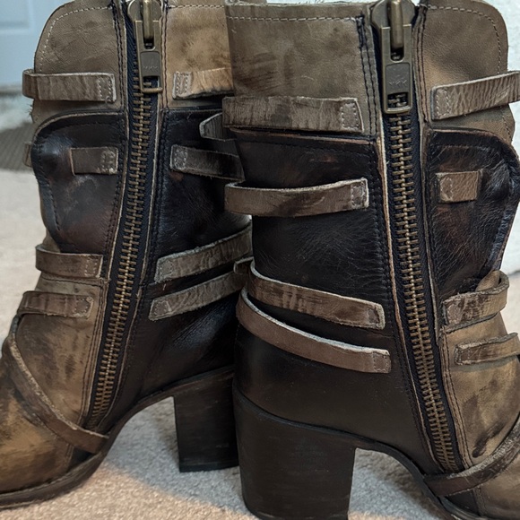 Freebird Brown with black Leather Women's Boots - Picture 3 of 5